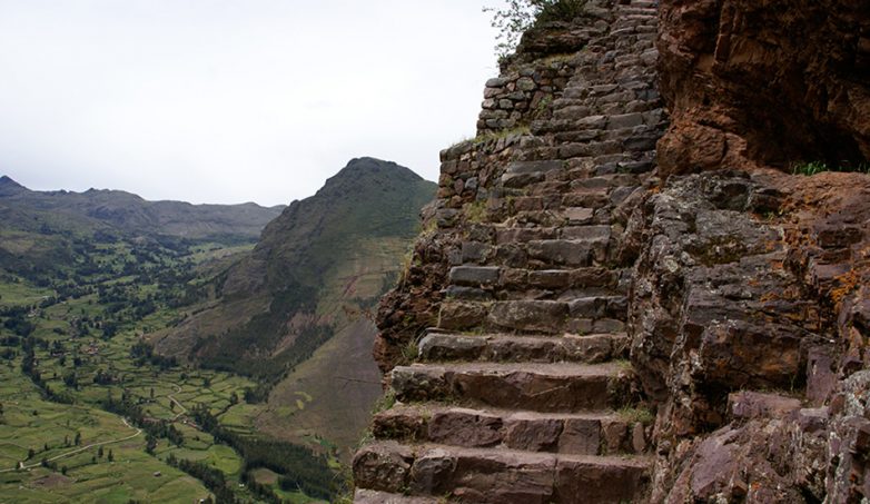 10 самых страшных лестниц мира, пройтись по которым отважится только самый смелый турист