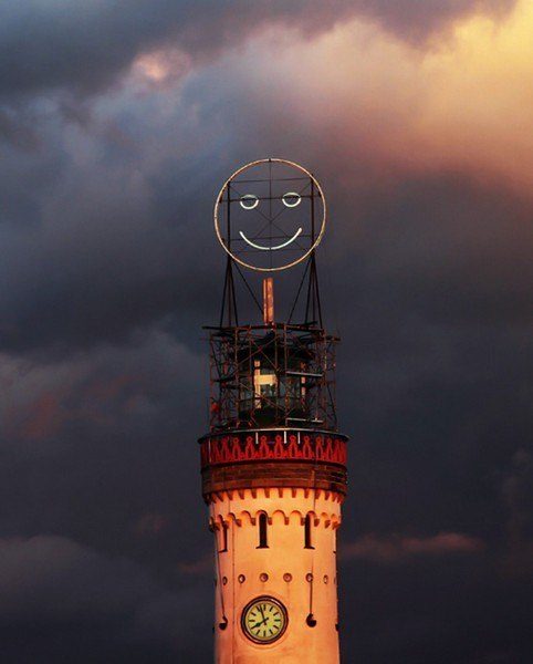 Fuehlometer - маяк, который показывает общее настроение в городе