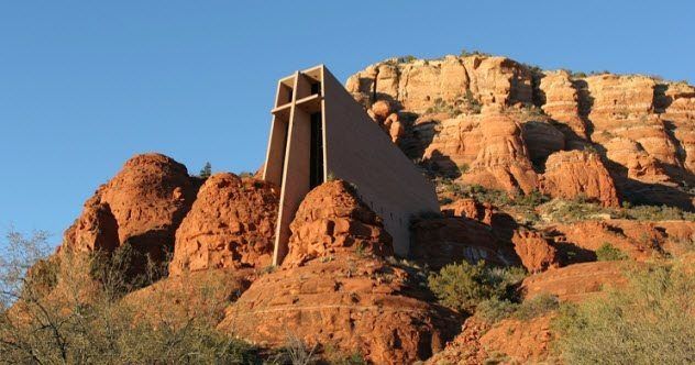 10 самых необычных церквей в мире