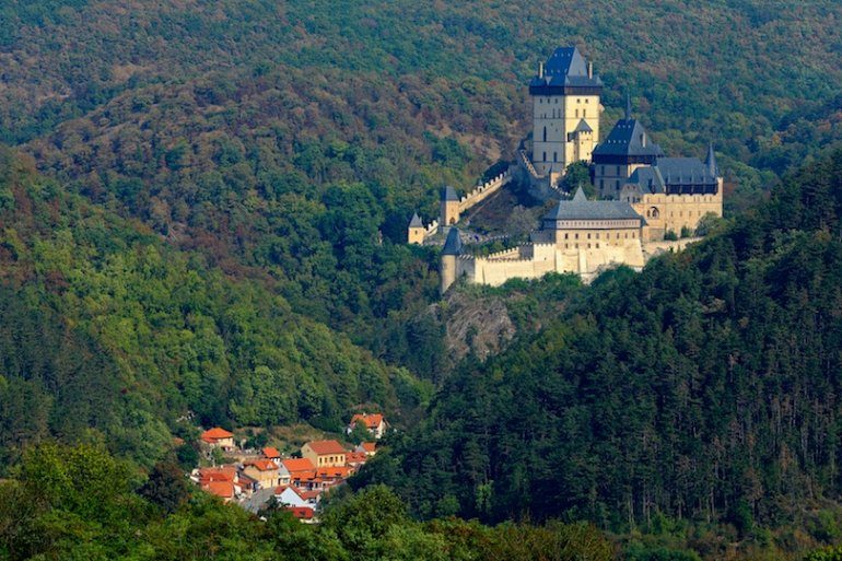 Красивейшие замки в окрестностях Праги