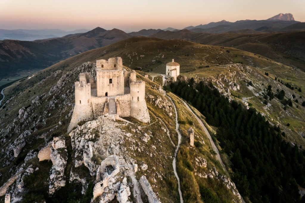 Пятерка самых уникальных замков Италии