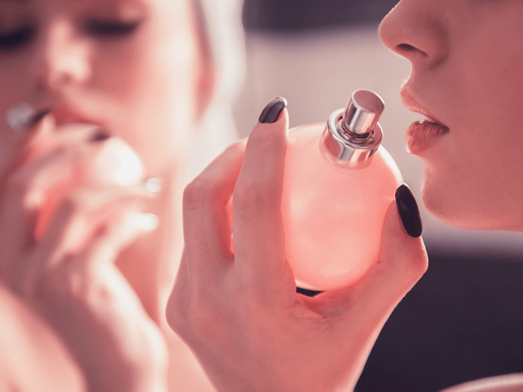 5 советов при выборе парфюмерии: как тестировать ароматы правильно