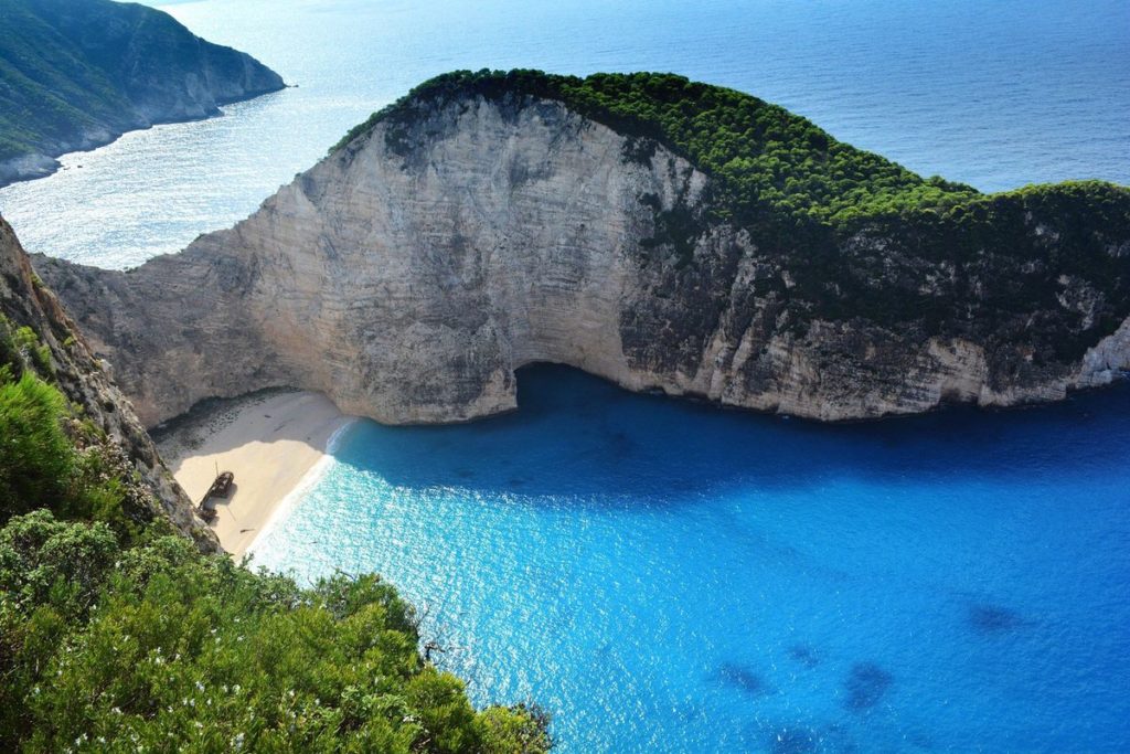 5 потрясающих пляжей Греции, которые туристы незаслуженно обходят стороной