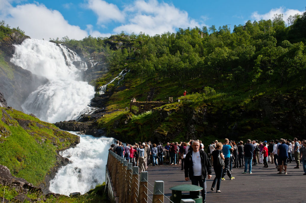 ТОП-9 водопадов Норвегии
