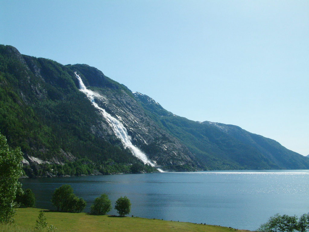 ТОП-9 водопадов Норвегии