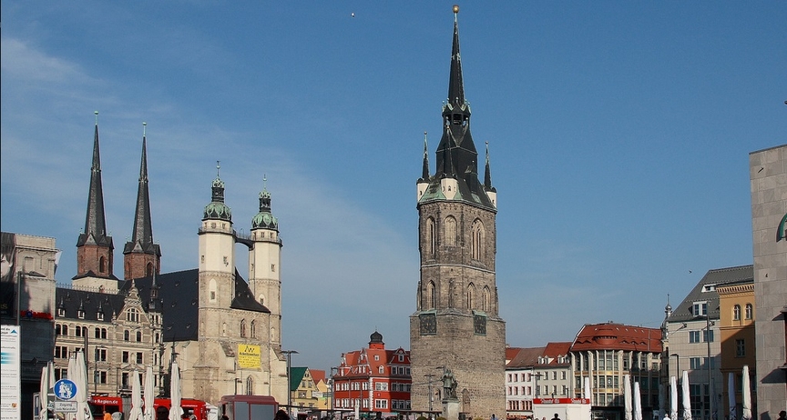 Ратуша, башня и цитадель: 10 уникальных строений Германии