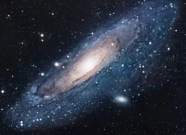 Галактика Андромеды сожрала сестру нашего Млечного Пути