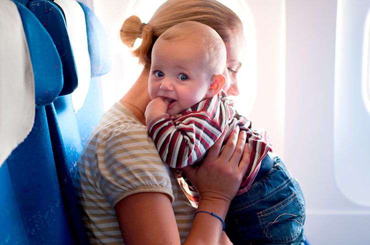 Стюардесса дала советы авиапутешественникам с детьми