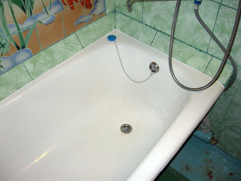 Восстанавливаем поврежденную эмаль ванны
