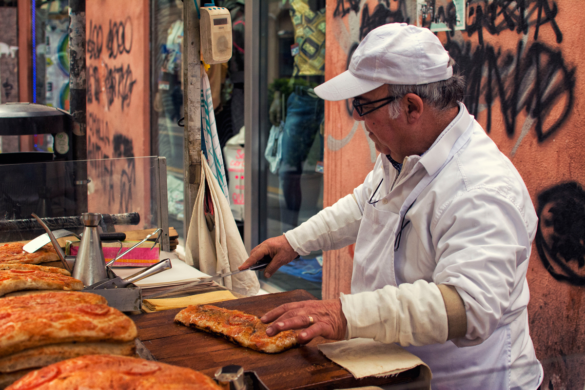 Уличная еда, без которой впечатление от Италии будет неполным