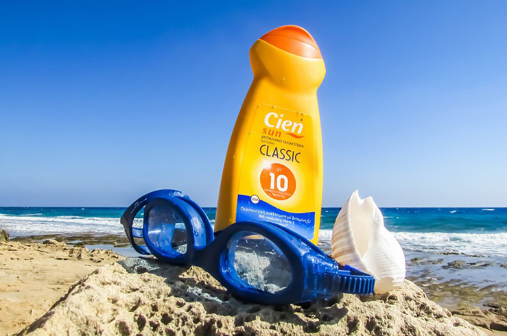 Власти Гавайев могут запретить туристам пользоваться солнцезащитным кремом
