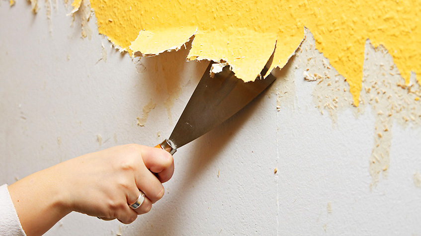 Как очистить старую краску от стены