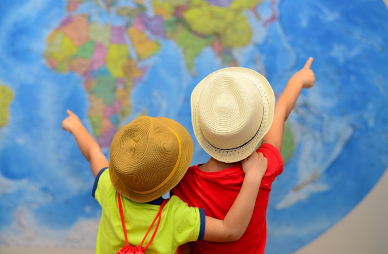 10 стран, куда удобно путешествовать с детьми
