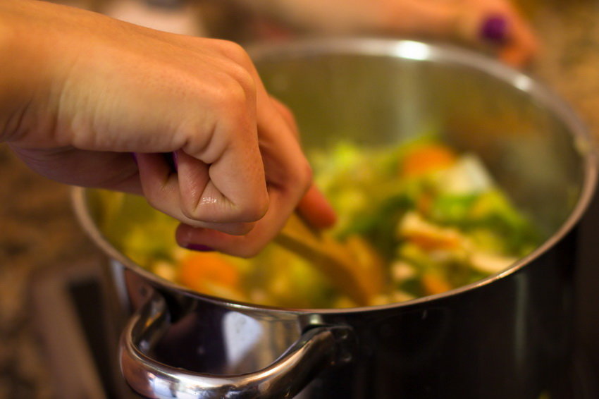 Хозяйке на заметку: 7 проверенных способов приготовления пищи без добавления масла