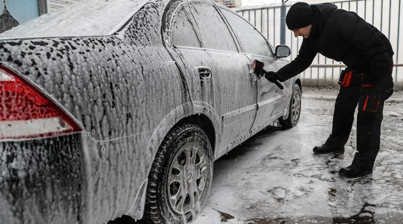 Как правильно мыть автомобиль зимой
