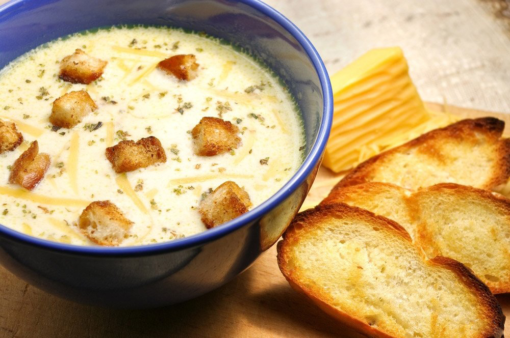 Сырный суп: рецепт с гренками
