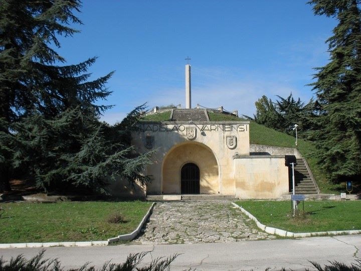 5 лучших экскурсий по Варне
