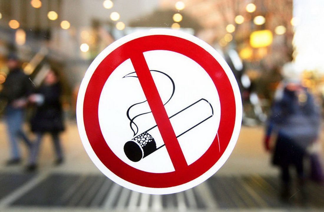 6 стран с самым строгим наказанием туристов за курение в неположенных местах
