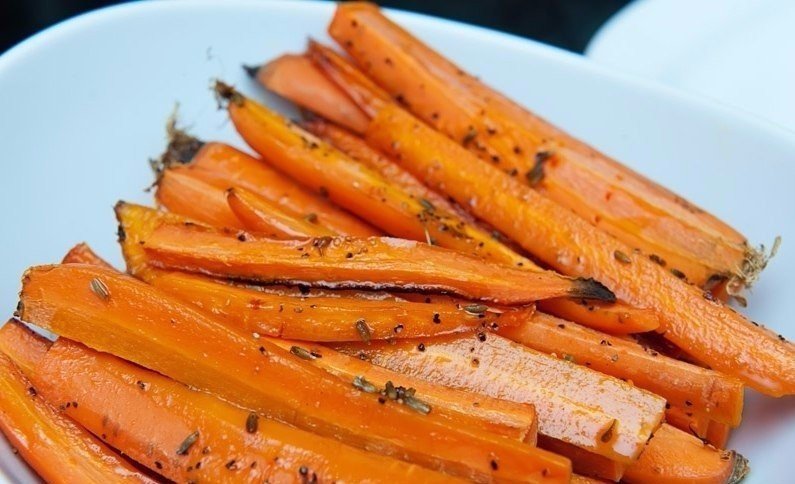 Морковь, запеченная со специями