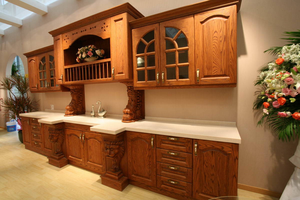 Плюсы и минусы деревянной кухонной мебели