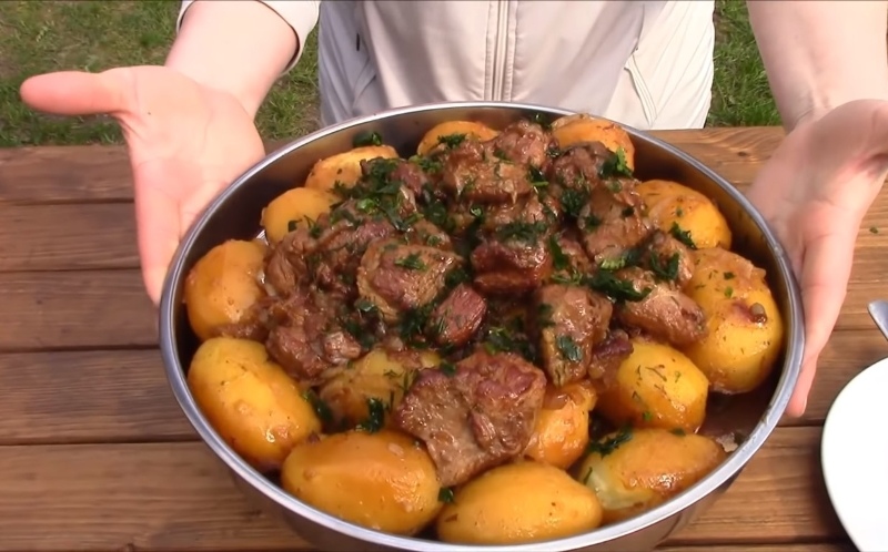 Рецепт картофеля с мясом в казане
