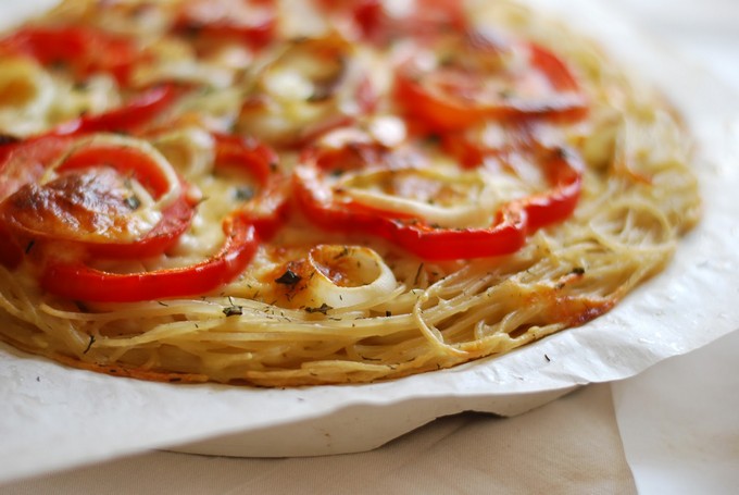 Запеченная пицца-спагетти