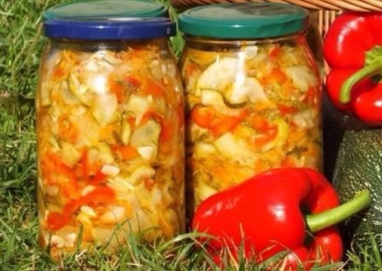 Вкусный салат болгарским перцем на зиму