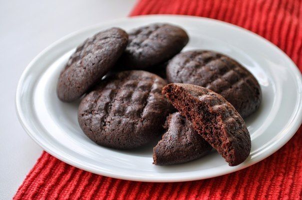 Хрустящее шоколадное печенье для худеющих