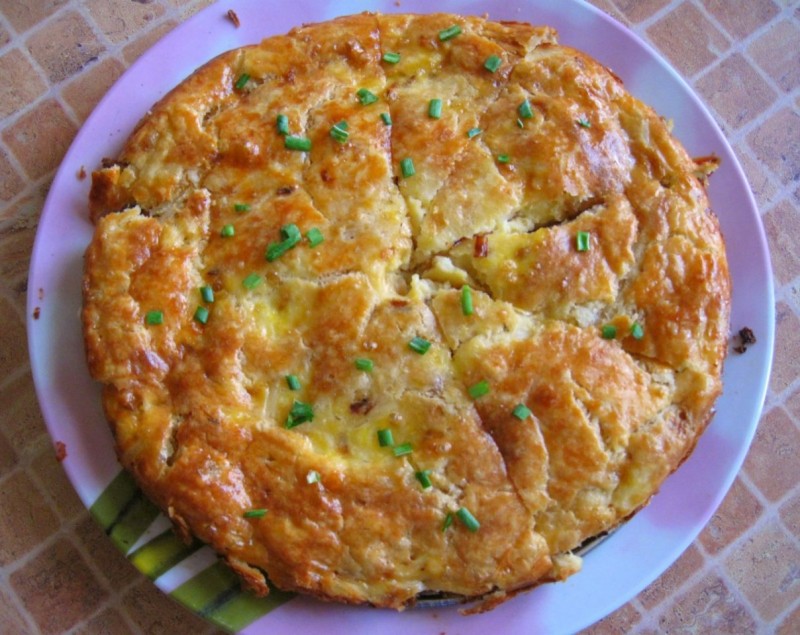 Закусочный пирог с плавленным сыром