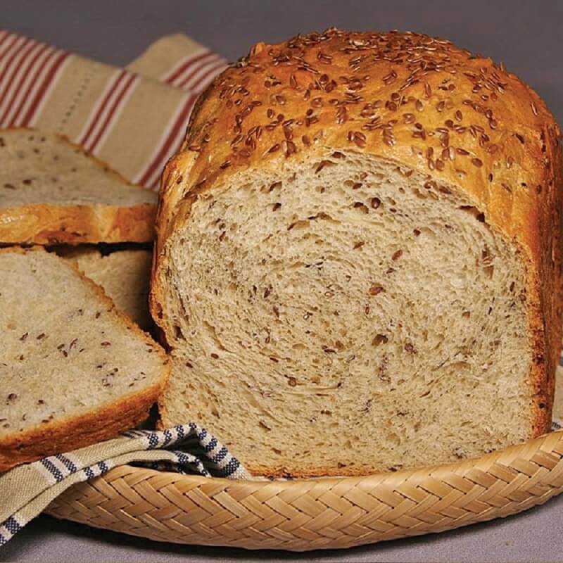 Хлеб с семенами льна и хрустящей корочкой