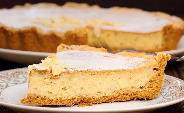 Очень вкусный пирог из рубленого теста с творожно-банановой начинкой, попробуйте