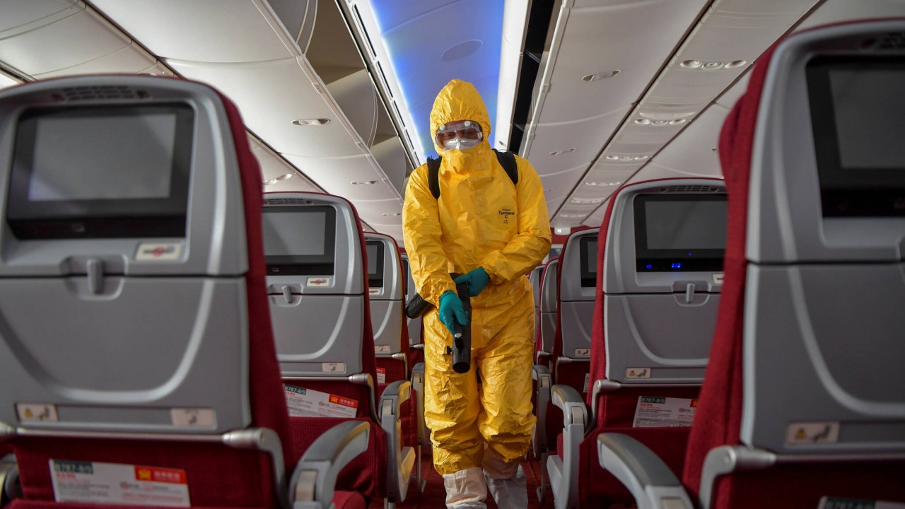 Безопасно ли сейчас лететь в самолете? Можно ли заразиться вирусом?