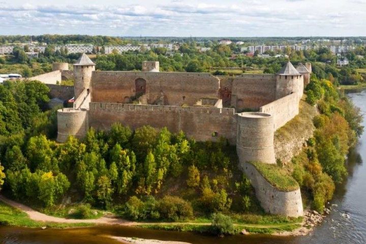 Русские крепости, собирающих толпы туристов каждый день