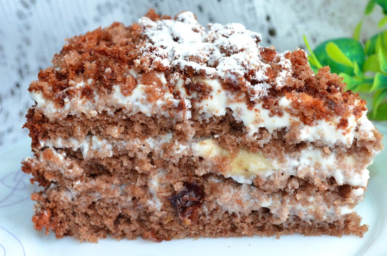 Шоколадно — ореховый торт со сметанным кремом