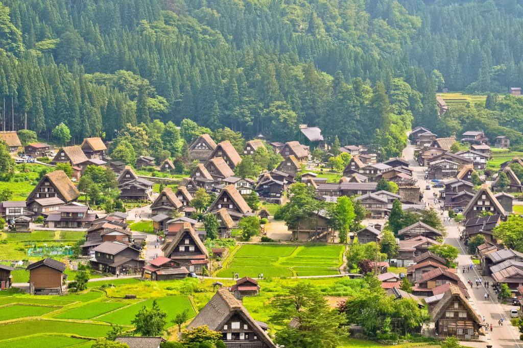 Топ-10 самых живописных деревень мира.