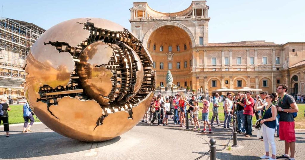 Музеи Ватикана откроются для посетителей с 1 июня