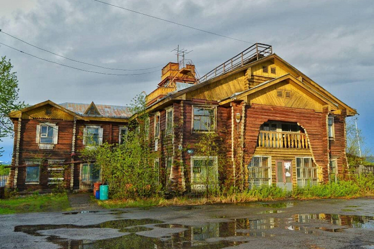 Поселок сеймчан. Сеймчан (посёлок городского типа). Аэропорт Сеймчан. Сеймчан Магадан. Аэропорт Сеймчан Магаданская область.