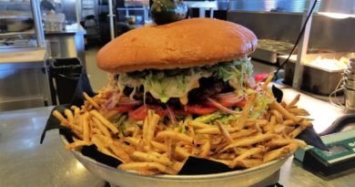 500 долларов посетителю за съеденный бургер: в чем подвох от ресторана