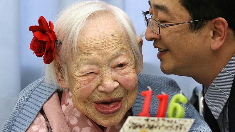 Почему японцы трудоголики, но при этом среди них много долгожителей