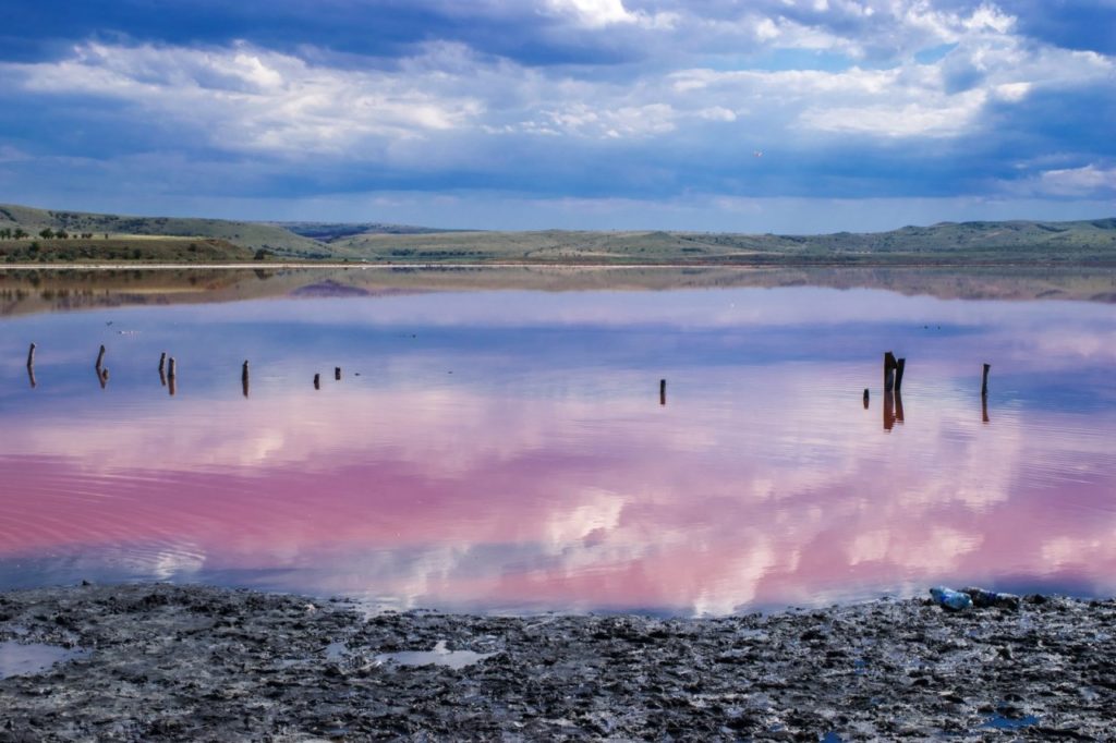 Где находится Розовое озеро в Крыму?