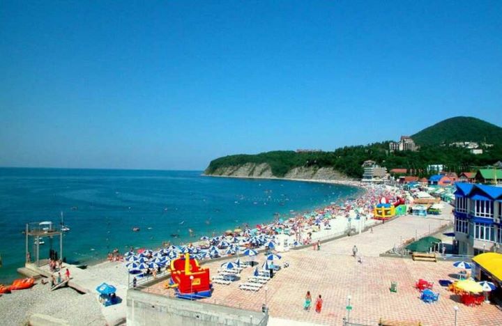 5 поселков на побережье Черного моря, радующих чистейшими пляжами