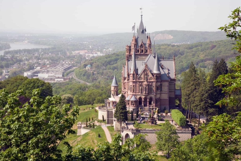 Немецкий замок чудом избежавший сноса