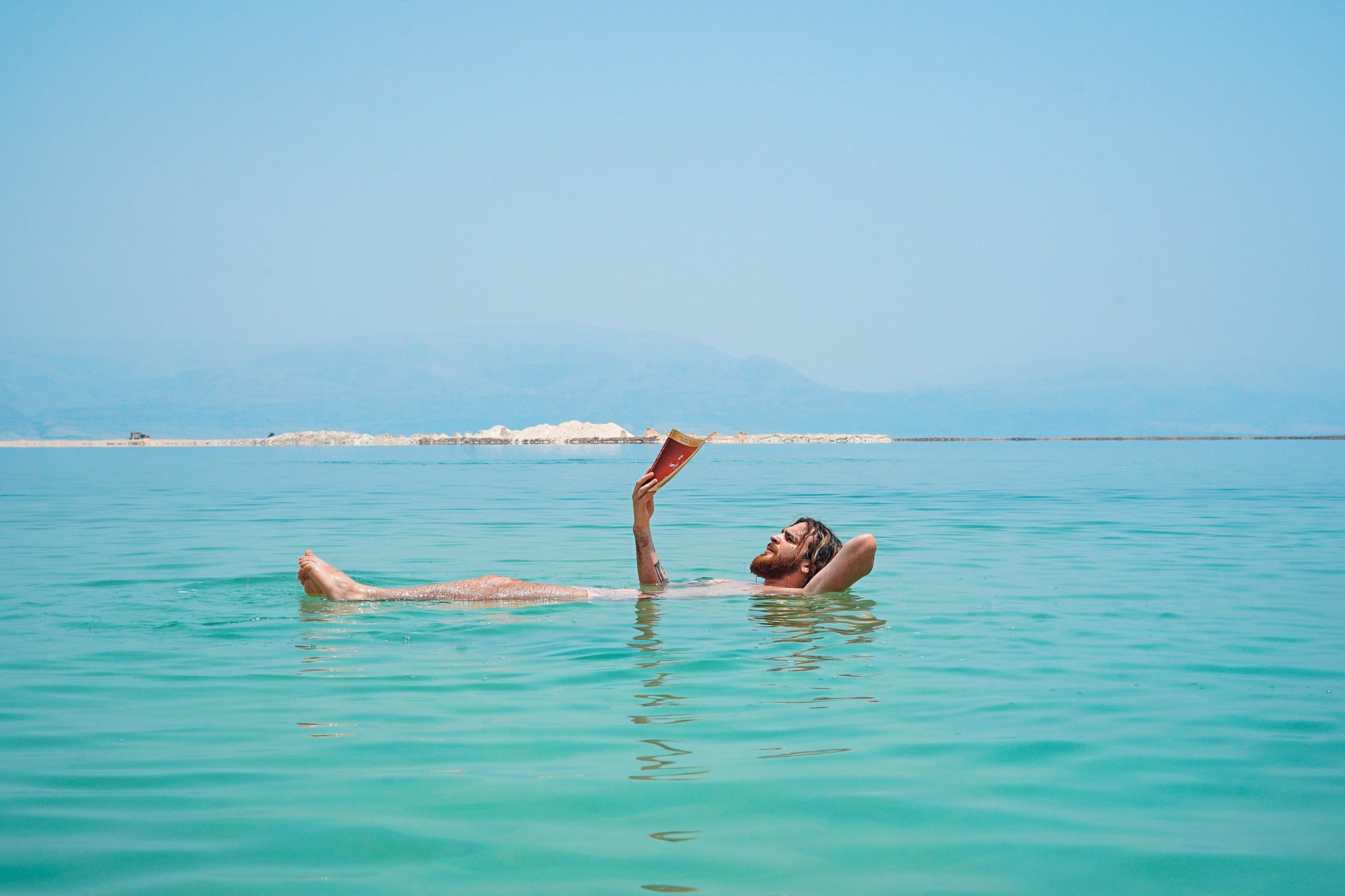 К чему снится море женщине купаться. Мертвое море люди. Иордания Мертвое море.