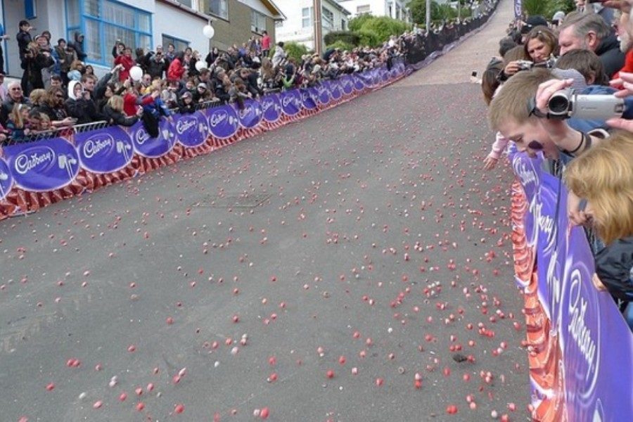 Болдуин-стрит — улица с наикрутейшим склоном, на которой проводят конфетные соревнования