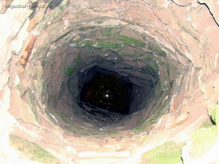 ДРЕВНИЕ КОЛОДЦЫ БЕЗ ВОДЫ.