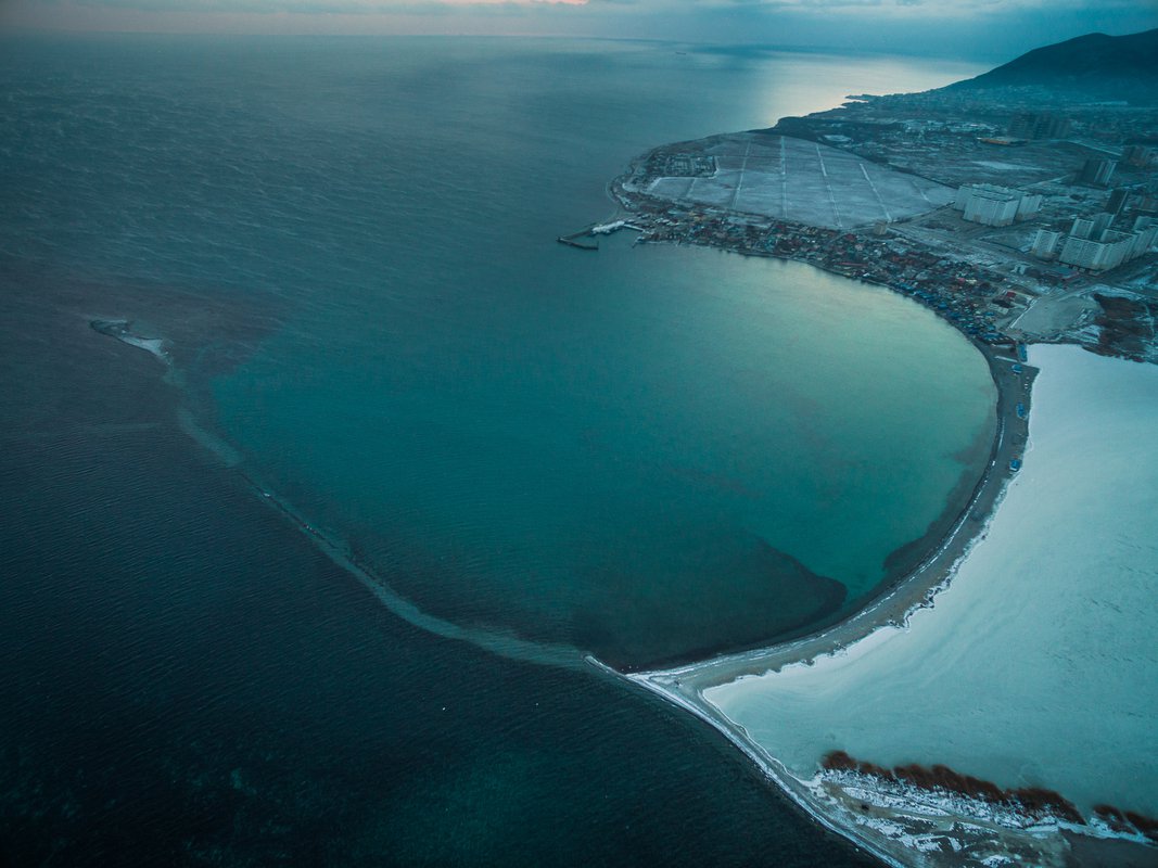 Спасатели назвали опасные для туристов места на Черном море