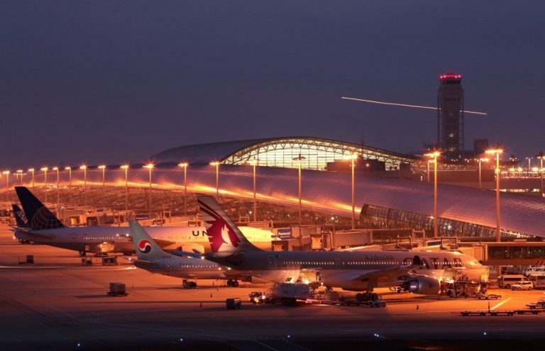 7 аэропортов мира с самыми экстремальными взлетно-посадочными полосами