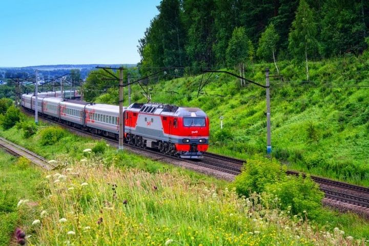 11 самых живописных маршрутов на поезде, от которых захватывает дух
