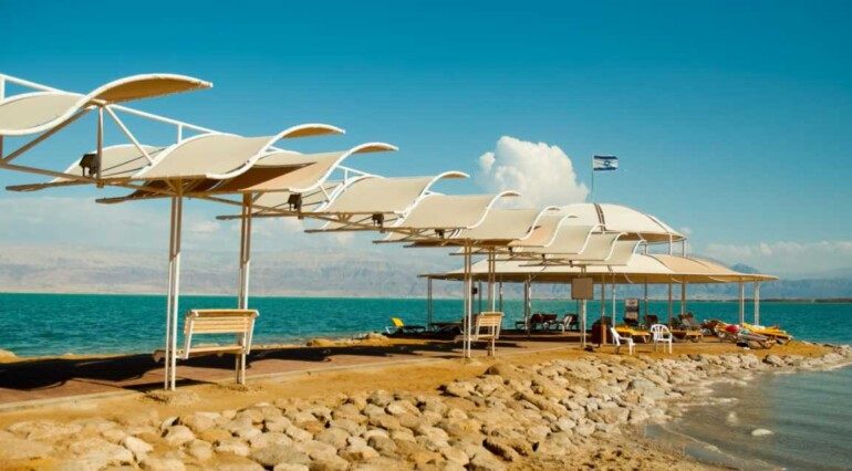 Отдых на берегу Мертвого моря: все, что нужно знать туристу