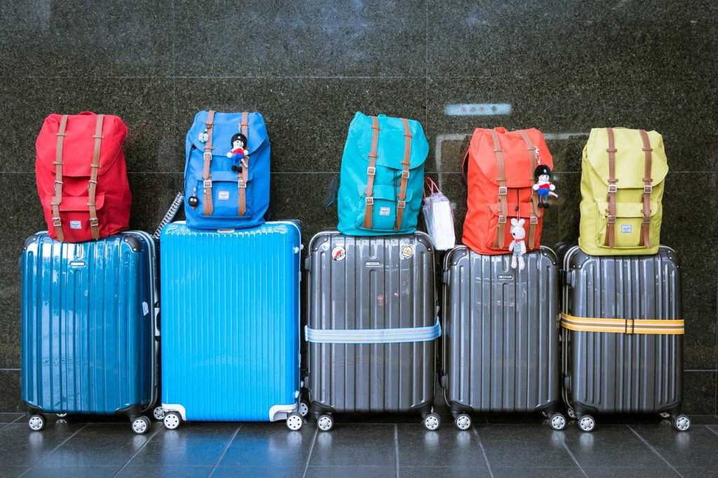 Почему не стоит покупать большой чемодан для отдыха?